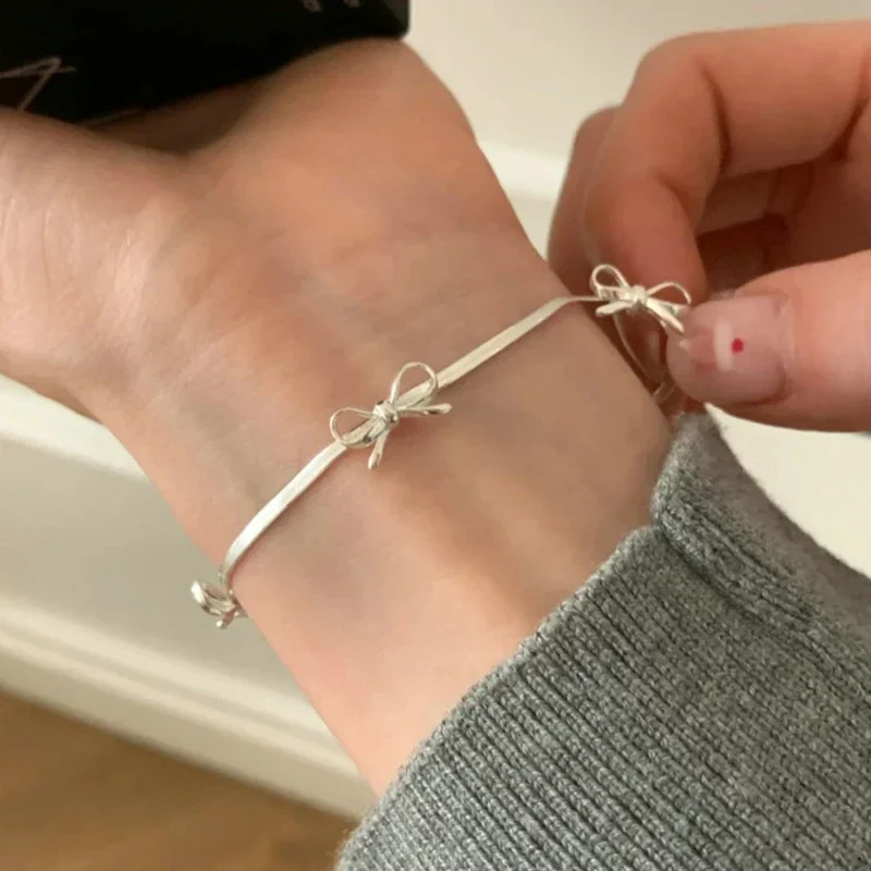 Fashion Sweet Bow Bracelet - Image 3